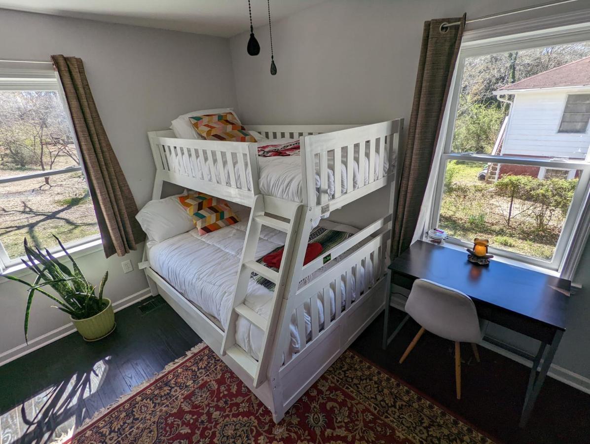 Ekstasis Hostel & Urban Farm Atlanta Exterior photo